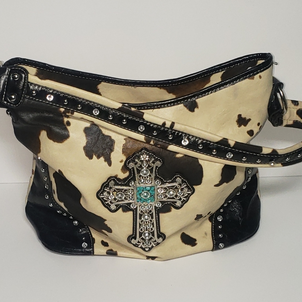 Country Road Cross Bling Purse